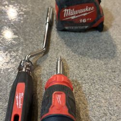 Milwaukee 2pc Screwdriver & Tape Measure