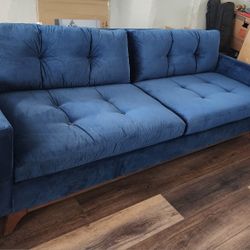 Used - Nari 89" Fabric Tufted Estate Sofa
Macy's Exclusive