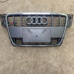 Audi S4 Grill