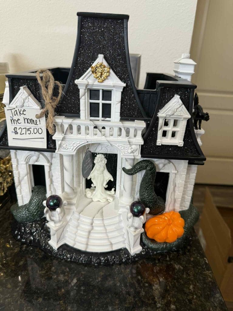 Brand New Bath & Body Works Haunted Mansion 3 Wick Candle Holder