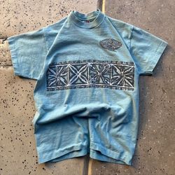 Vintage 90’s Single Stitch Hawaiian shirt Size M