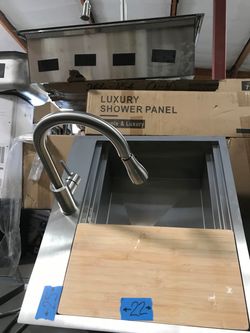 Bottom loading water dispenser one month warranty only $100
