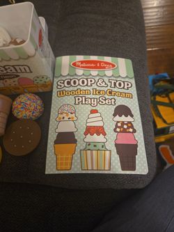 Melissa and Doug scoop and top play set