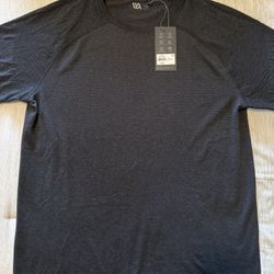 Men’s VRST Gym Casual Training Shirt Black NEW Size Large