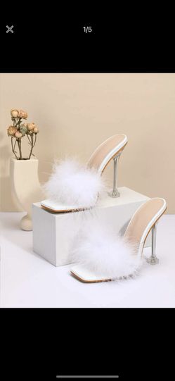 Fluffy Heel 