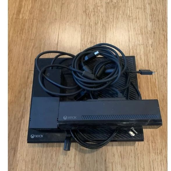 Xbox One With 1tb & Kinext And HDMI Cable