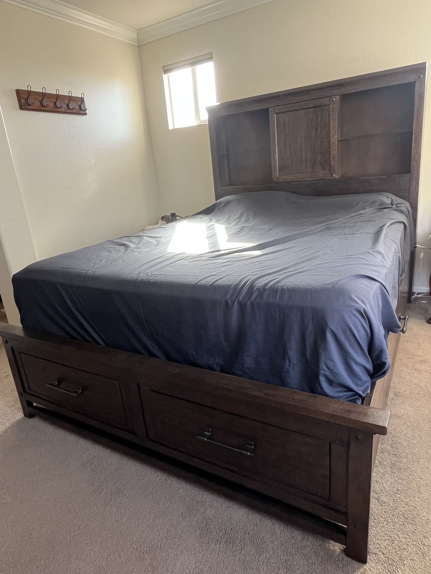 Queen Size Bed Frame with Storage Headboard, 4 under-bed storage drawers and Charging Station