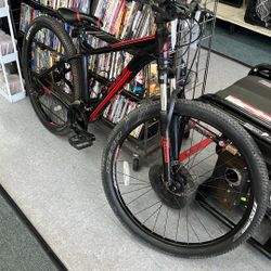 Fuji Nevada One.9 Hard tail Mountain Bike