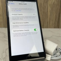 iPhone 7 Plus 32gb T-Mobile No Issues iOS 15.7 ID: 8005 