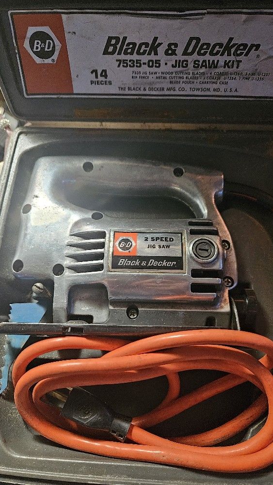 VINTAGE JIG SAW KIT