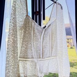 White Long Sleeves Lace Top