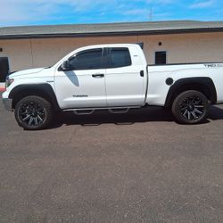 Toyota Tundra & Jeep Wrangler 