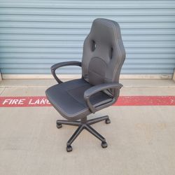Computer Gaming Rolling Office Chair Height Adjustable And Tilt 