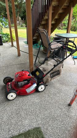 Toro 22” gas self propelled lawnmower