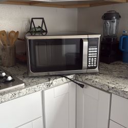 Microwave 