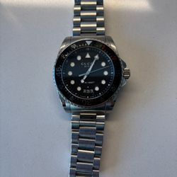 Gucci Dive Watch 