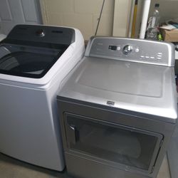 Samsun Washer  And Maytag Dryer