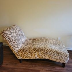 ULTA-COMFORTABLE ZEBA PRINT RECLINER