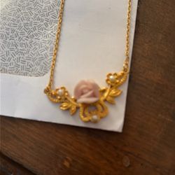 9 Inch Vintage Avon Necklace