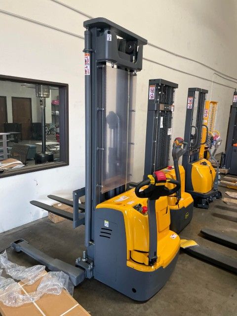 Pallet Stacker Forklif