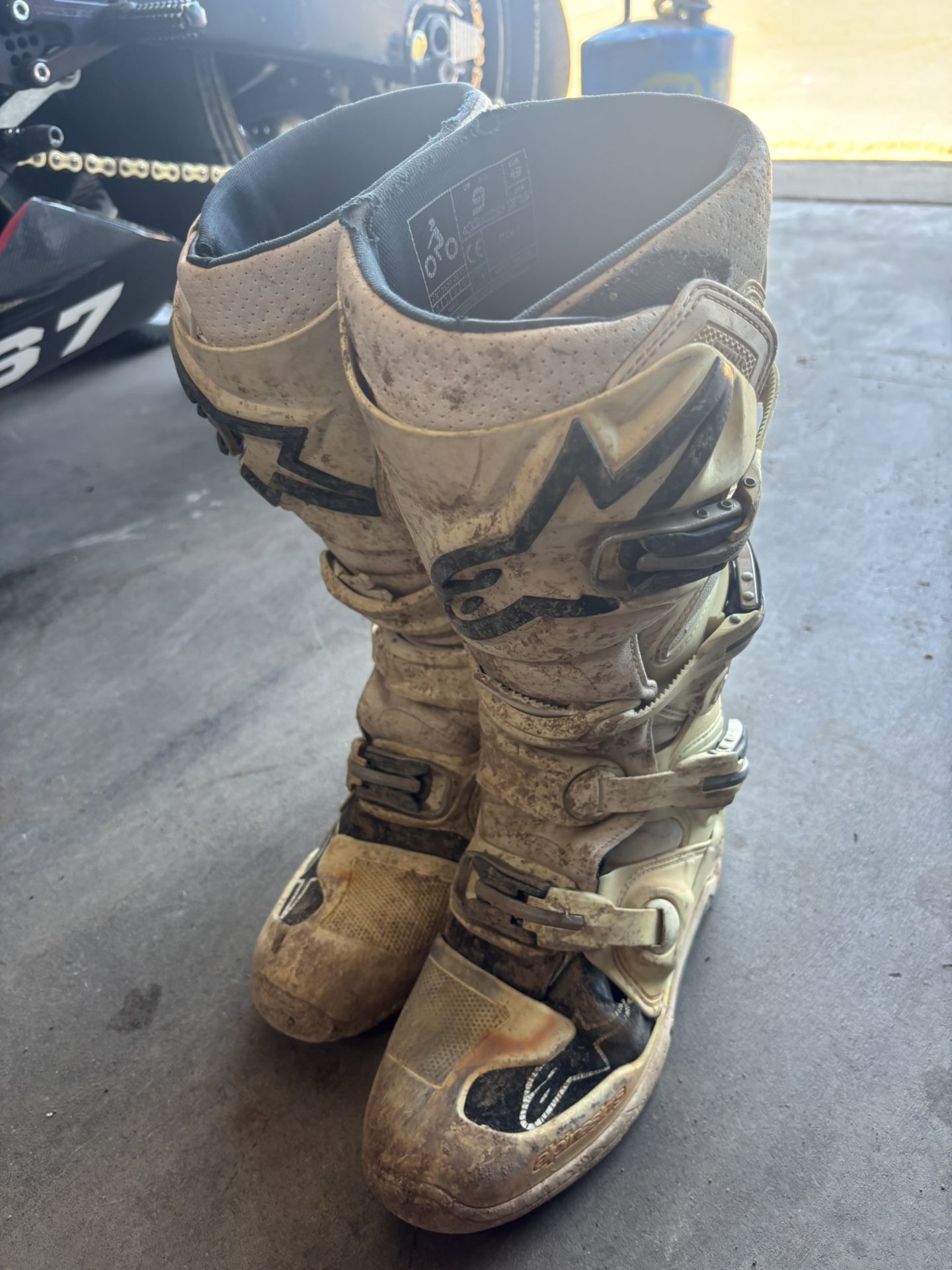 Alpinestars Tech 7 Boots size 9