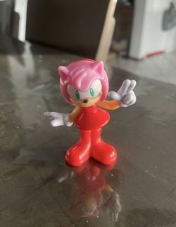 Amy Rose Burger King Toy