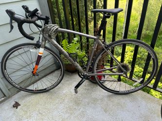 Diamondback Women’s Road Bike – 52 cm – Shimano Claris – Carbon Fork