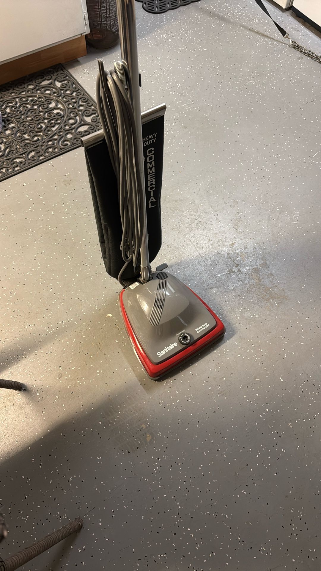 TRADITION® UPRIGHT VACUUM