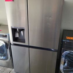 LG Side By Side Refrigerator 27 Cubic Feet QLA