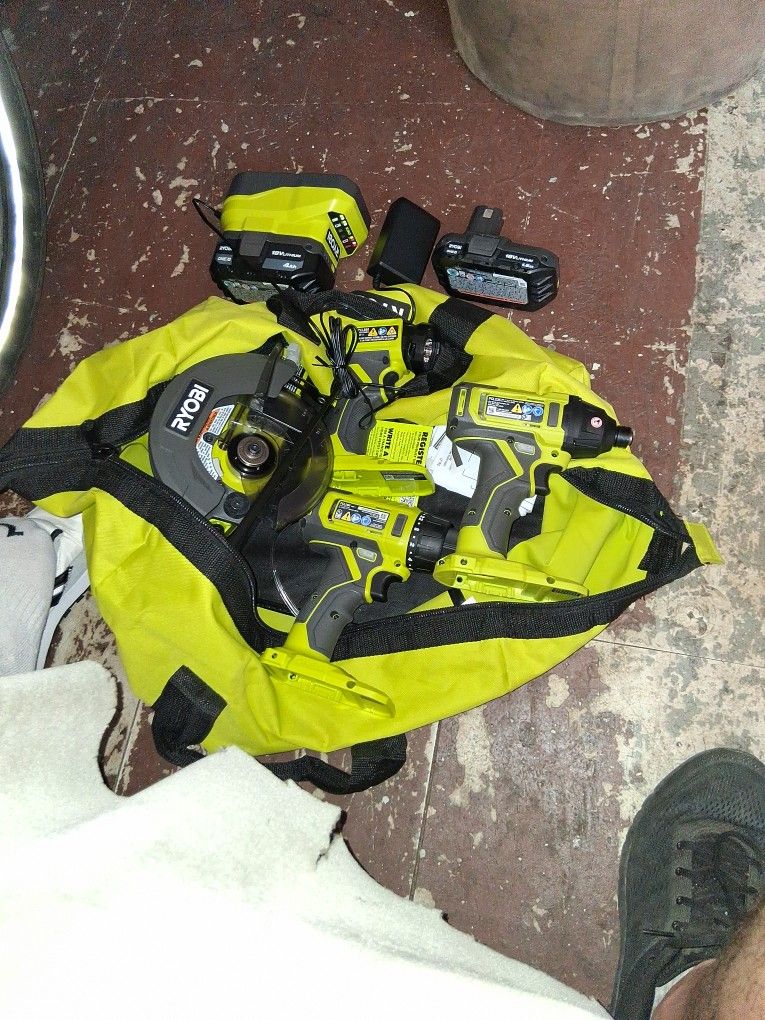 Ryobi Tools Set