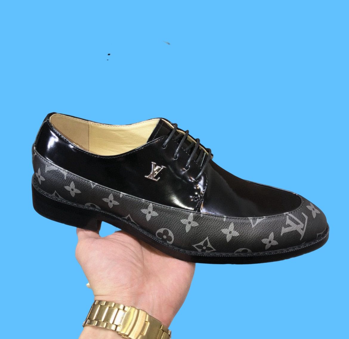 MENS LV. SHOES