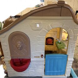 Little Tikes Kids Playhouse
