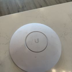 Ubiquiti UAP-AC-HD Access Point