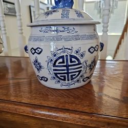 Vtg Large Chinese Porcelain Blue White Chinoiserie Rice Jar Lid Foo Dog Bats