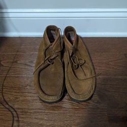 Clarks Wallabee Men's Chukka Boot, Size 10.5 - Beeswax Leather