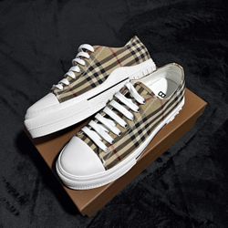 Burberry Shoes 