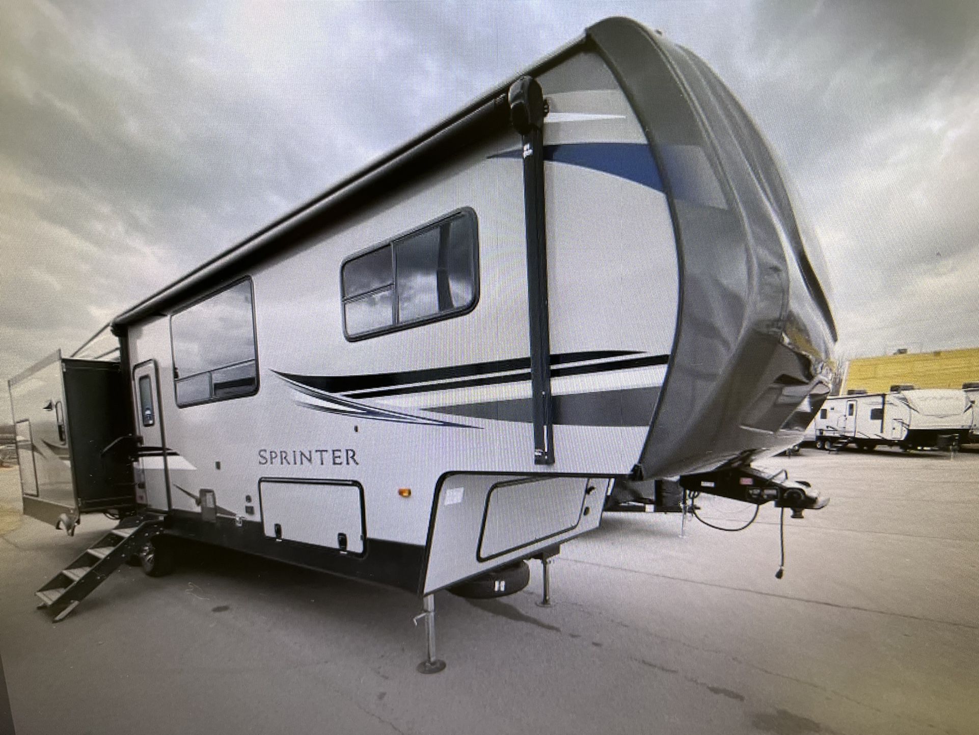 2021 SPRINTER LIMITED 3570LFT