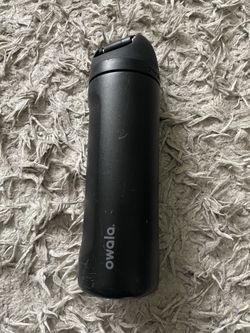 24oz black Owala drinking water bottle thermos coffee hot cold reusable