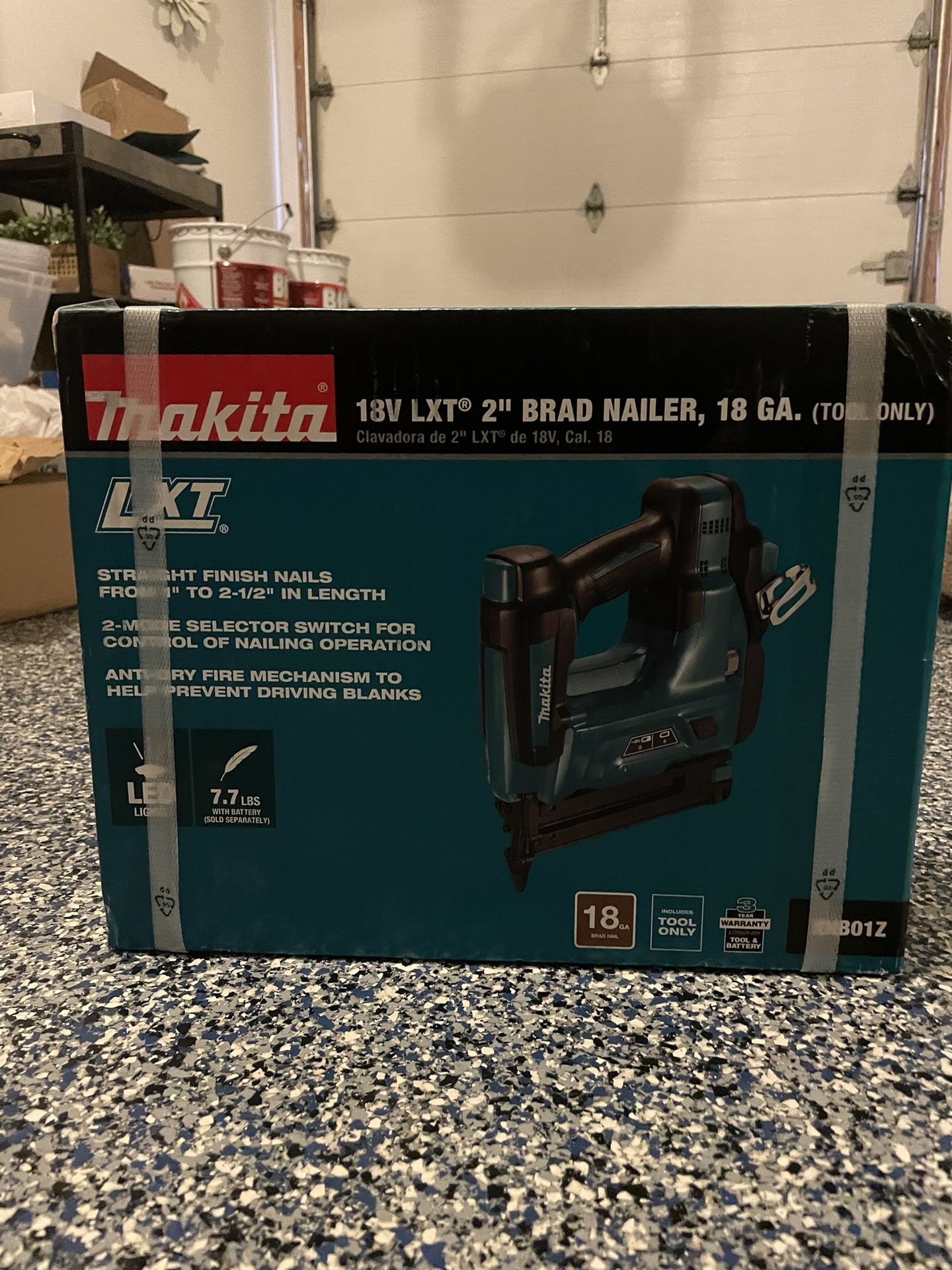 MAKITA BRAD NAILER [NUEVA][NEW]