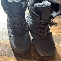 Winter Boots Size 5-6