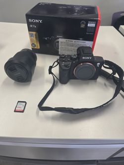 Sony a7 III + 28-70 kit lens - 801 shutter count! Top mint like new condition, box and 256gb SDcard