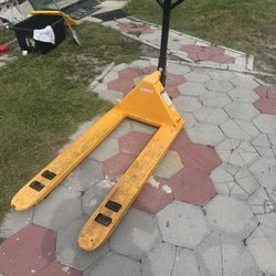 Pallet Jack, Load Bars and Straps