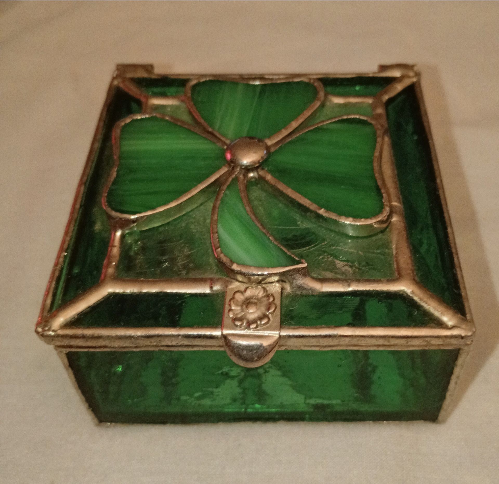Stained glass three leaf clover jewelry box