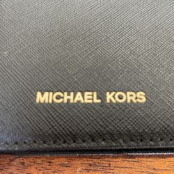 Michael Kors iPhone 7/8 Plus Wallet Case