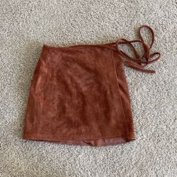 BLANKNYC faux suede wrap skirt. S