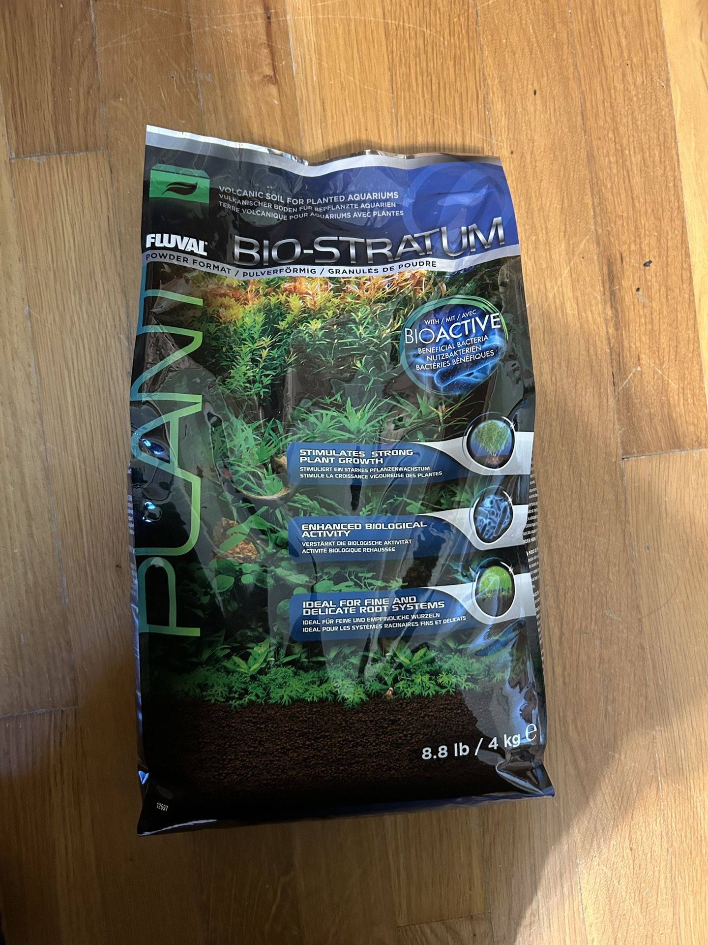 Bio-Stratum Volcanic Soil For Planted Aquariums 8.8 Lb/4 Kg