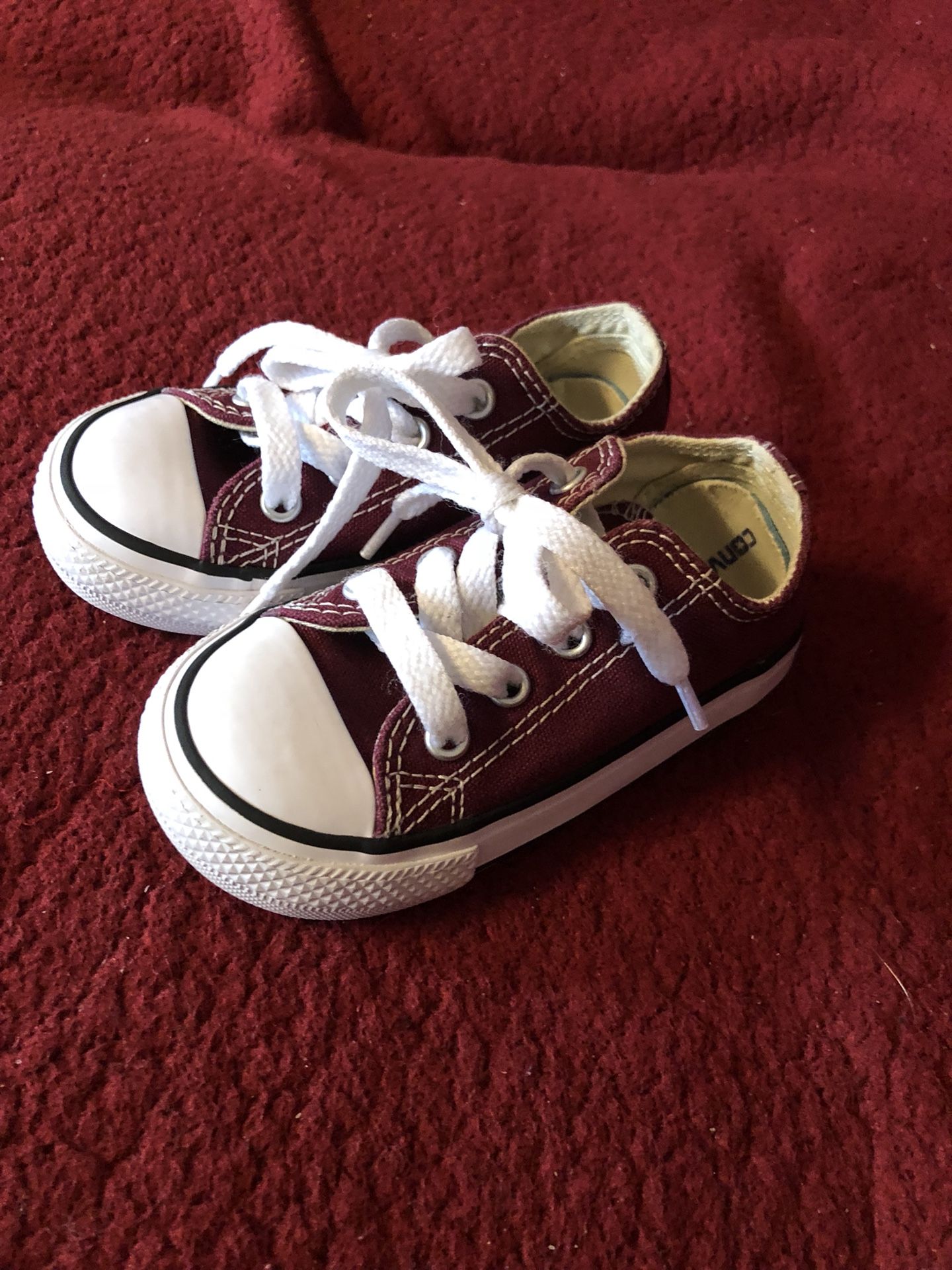 Size 6 converse 4 pairs