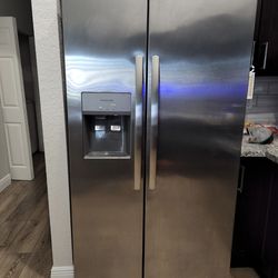 Frigidaire Side by Side Refrigerator