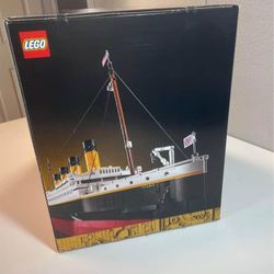 LEGO 10(contact info removed) Pieces Titanic Ship 