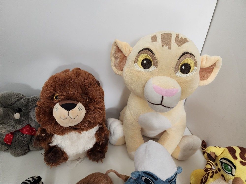 Plush Stuffed Animal Toys 
